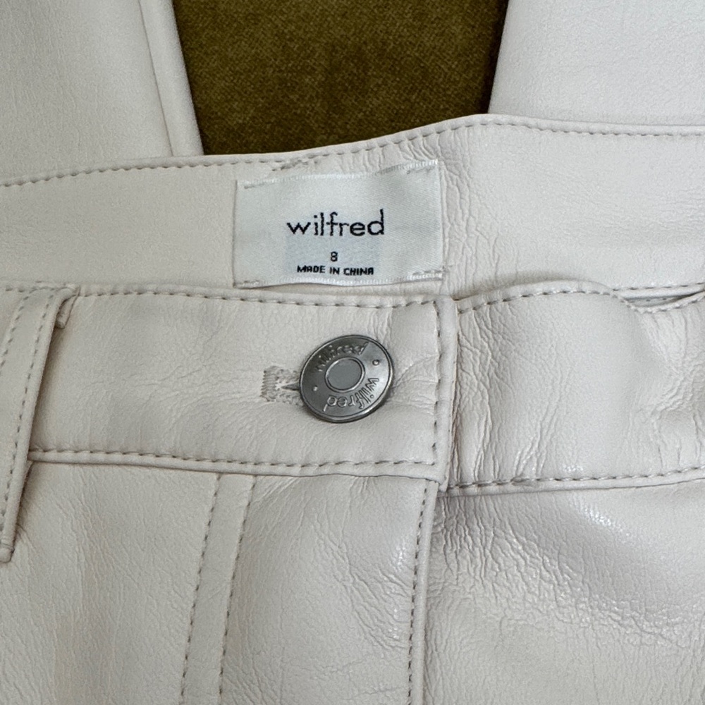 Wilfred Off-White faux leather 3 quarter s length pants